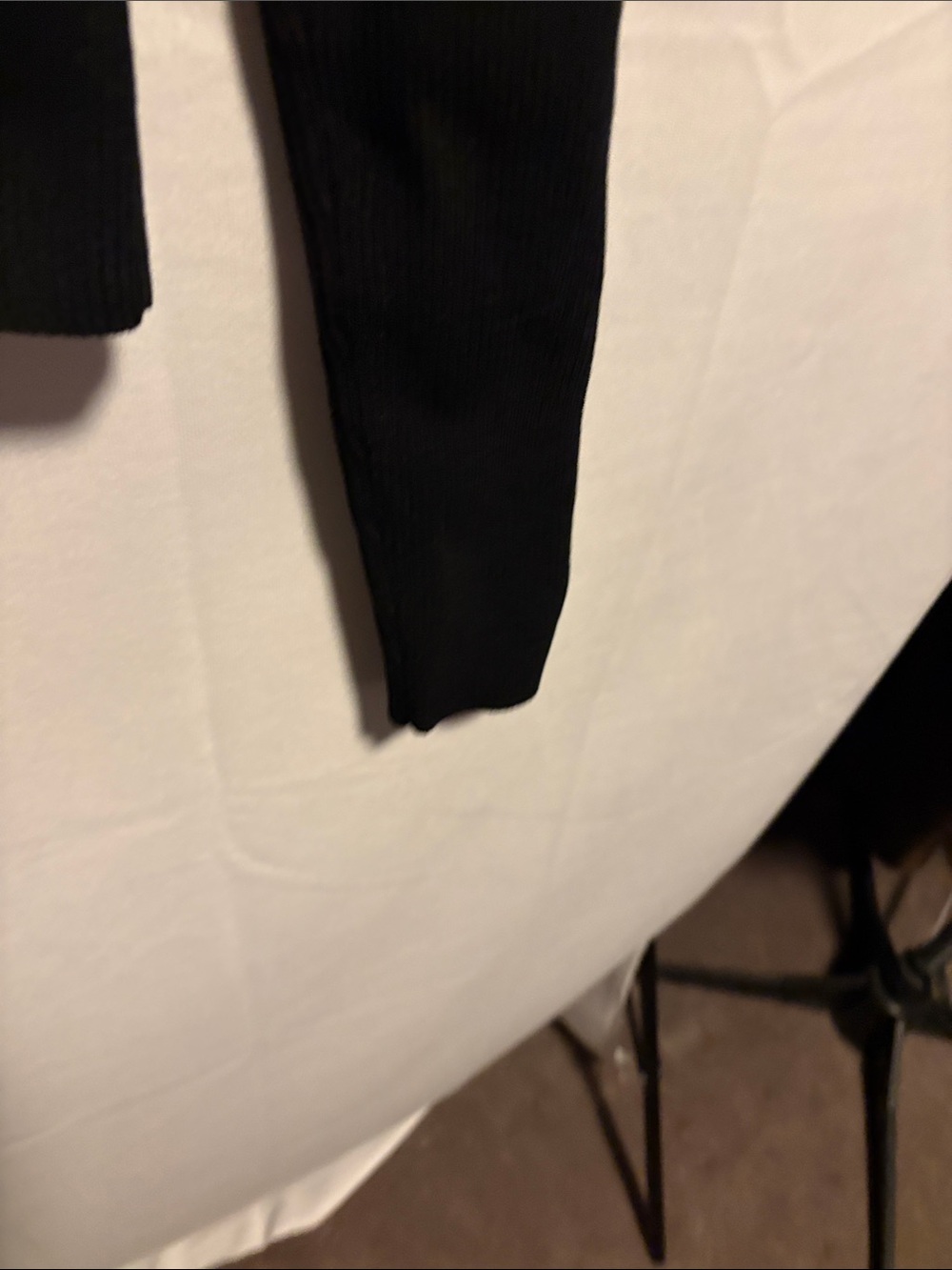 Aqua Black V-Neck Cropped Button-Front Cardigan - Picture 6 of 11